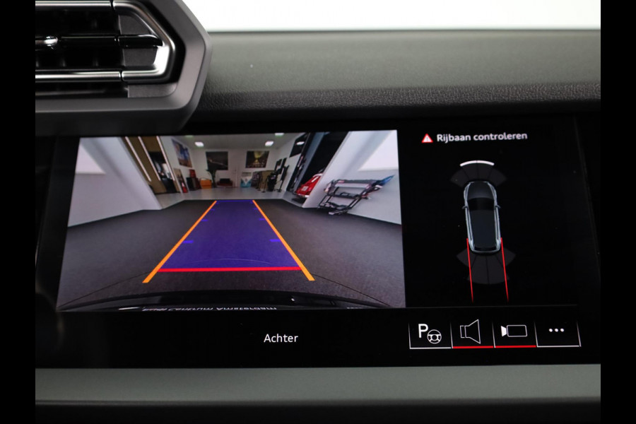 Audi A3 Sportback 40 TFSI e Pro Line 204pk | Parkeercamera | Stoelverwarming | Adaptieve cruise controle | Sportstoelen