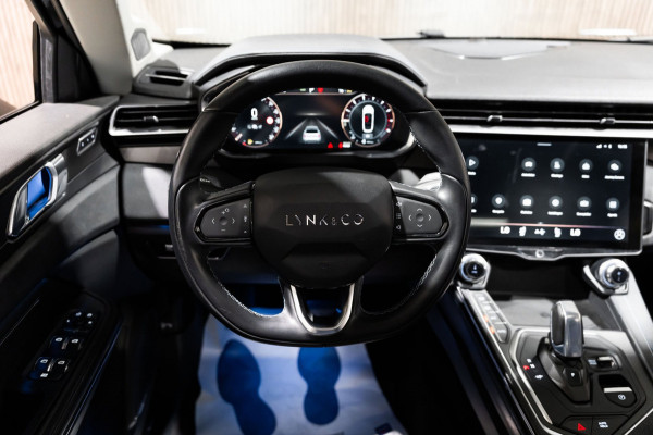 Lynk & Co 01 1.5 2022 LED PANO CAMERA 20INCH NAVI