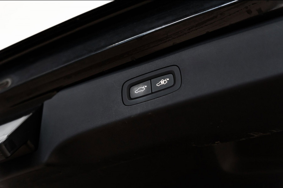 Lynk & Co 01 1.5 2022 LED PANO CAMERA 20INCH NAVI