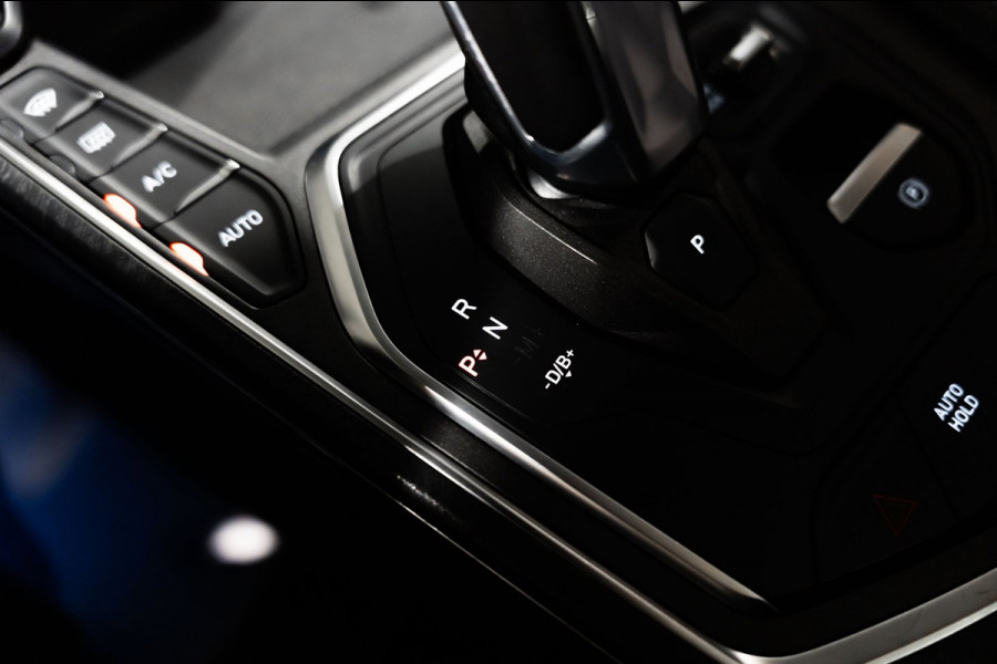 Lynk & Co 01 1.5 2022 LED PANO CAMERA 20INCH NAVI