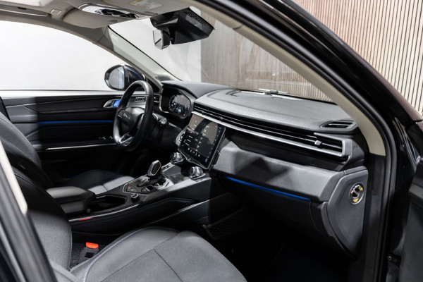 Lynk & Co 01 1.5 2022 LED PANO CAMERA 20INCH NAVI