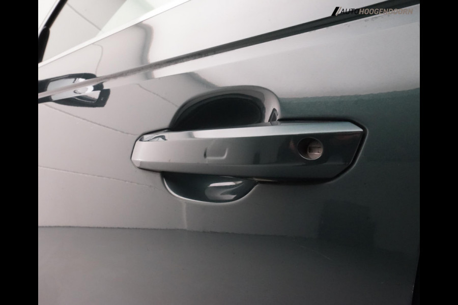 Audi A4 Avant 35 TFSI Sport 3x S line (PREMIUM KLEUR,DIGITAAL DISPLAY,TREKHAAK,KEYLESS,STOELVERWARMING,LED,CARPLAY,PARKEERSENSOR)