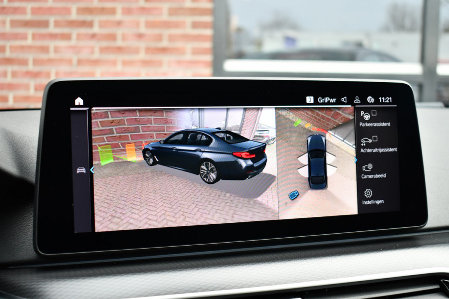 BMW 5 Serie 530e M-Sport Pano Trekh ACC HUD 360 Laser El-Klep