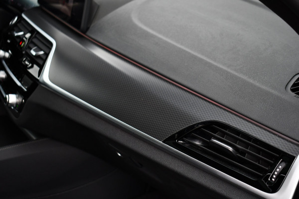 BMW 5 Serie 530e M-Sport Pano Trekh ACC HUD 360 Laser El-Klep