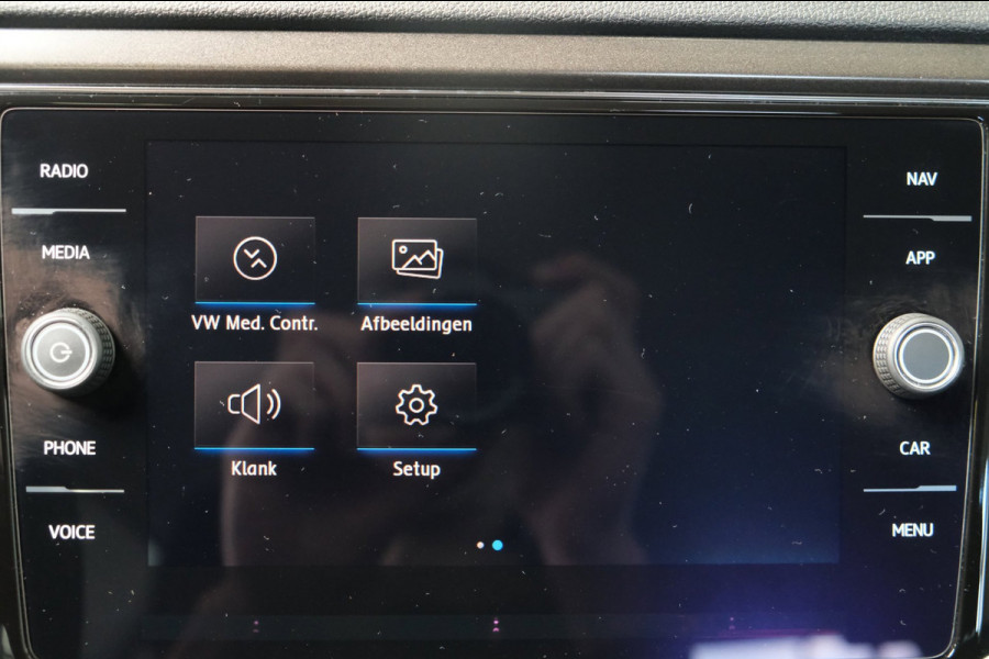 Volkswagen T-Roc 1.5 TSI Style Business Automaat - N.A.P. Airco, Carplay, Navi, PDc, Cruise.