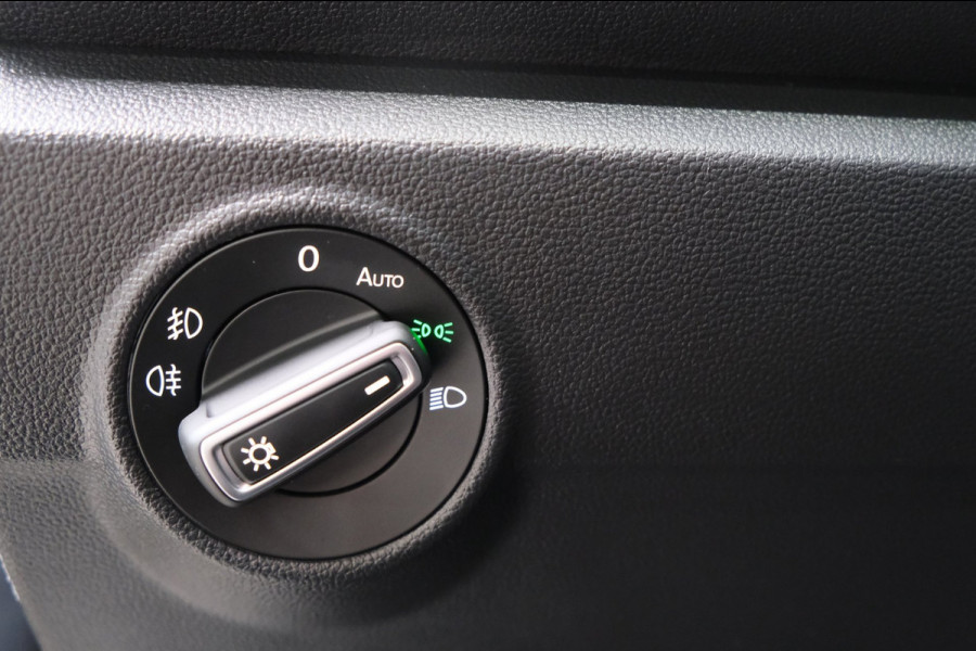 Volkswagen T-Roc 1.5 TSI Style Business Automaat - N.A.P. Airco, Carplay, Navi, PDc, Cruise.