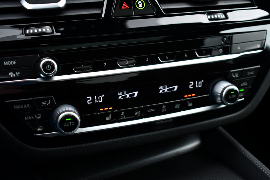 BMW 5 Serie 530e M-Sport Pano Trekh ACC HUD 360 Laser El-Klep