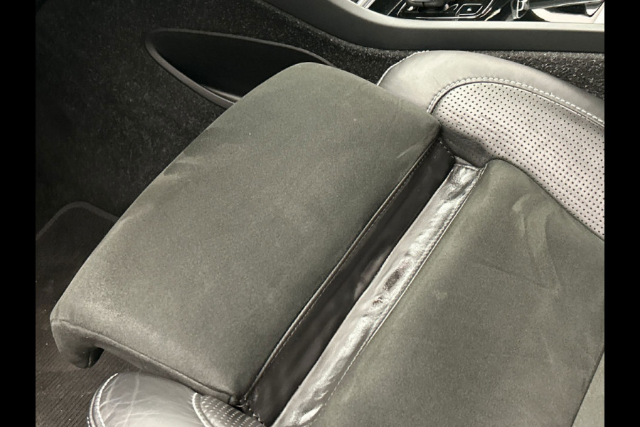 Volvo XC40 Recharge P8 AWD R-Design | SOH 93% | Origineel NL | Camera | Stuur + Stoelverwarming | Apple/Carplay