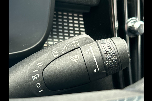 Volvo XC40 Recharge P8 AWD R-Design | SOH 93% | Origineel NL | Camera | Stuur + Stoelverwarming | Apple/Carplay