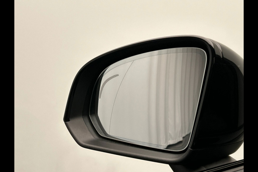 Volvo XC40 Recharge P8 AWD R-Design | SOH 93% | Origineel NL | Camera | Stuur + Stoelverwarming | Apple/Carplay