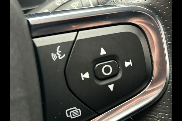 Volvo XC40 Recharge P8 AWD R-Design | SOH 93% | Origineel NL | Camera | Stuur + Stoelverwarming | Apple/Carplay