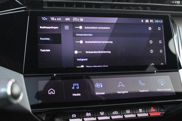 Peugeot 308 1.6 HYbrid 225PK AUTOMAAT GT PACK BUSINESS | PANO DAK | FOCAL AUDIO | FULL LED KOPLAMPEN | MASSAGE STOELEN | STOEL/STUUR VERW. | NAVIGATIE | CAMERA | ADAPTIVE CRUISE | DODEHOEK BEWAKING | DRAADLOZE TELEFOONLADER | KEYLESS ENTRY |