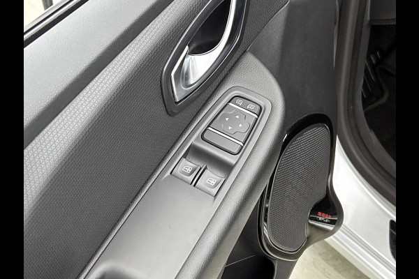 Renault Clio 1.2 16V (Goed OndeH, Navi, Airco, Cruise Con, Bluetooth, Multimedia, Etc)