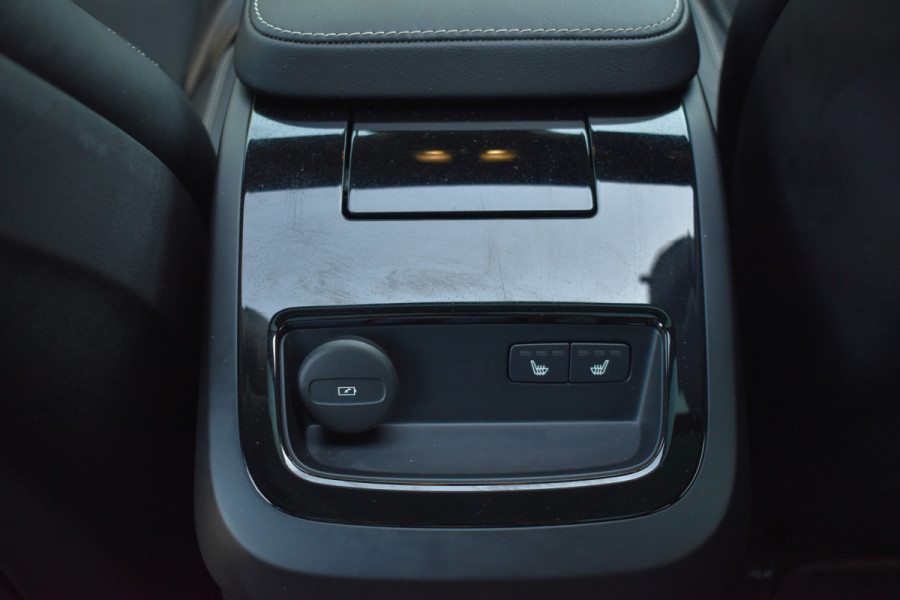 Volvo V90 T8 390PK AWD Inscription Exclusive | Trekhaak | Luchtvering | H&K | ACC | Panodak