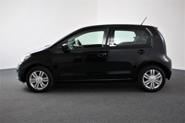 Volkswagen up! 1.0 Automaat high up! | Airco | Lichtmetalen velgen | Radio | Bluetooth