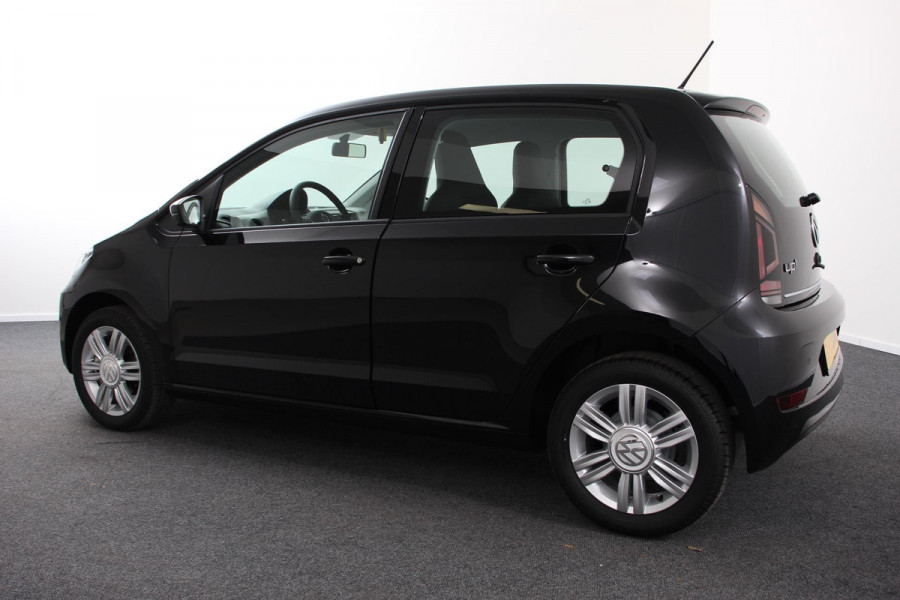 Volkswagen up! 1.0 Automaat high up! | Airco | Lichtmetalen velgen | Radio | Bluetooth