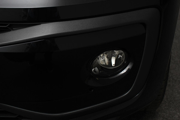 Volkswagen up! 1.0 Automaat high up! | Airco | Lichtmetalen velgen | Radio | Bluetooth