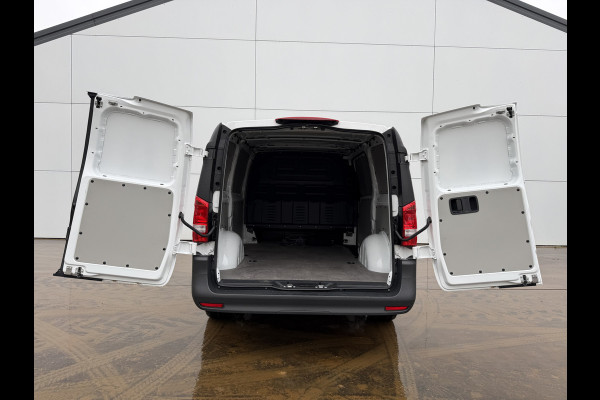 Mercedes-Benz eVito 112 Pro 66kWh Facelift 286km WLTP Snelladen L2H1 Climate Control Adaptieve Cruise Mercedes ME Carplay Camera