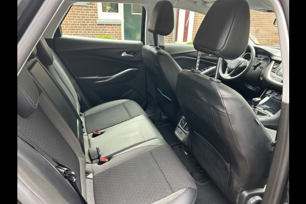 Opel Grandland 1.2 Turbo 130pk Innov. Camera, Carplay, Navi, 18" LMV