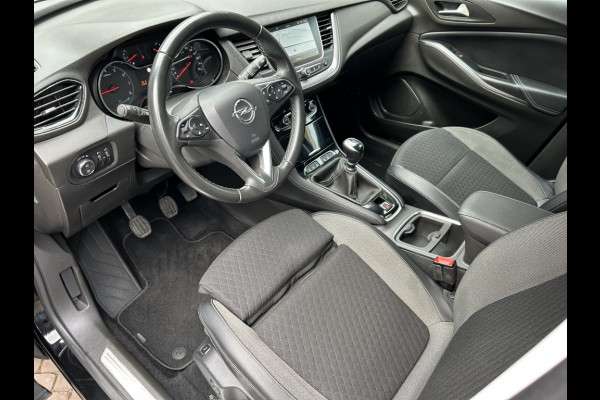 Opel Grandland 1.2 Turbo 130pk Innov. Camera, Carplay, Navi, 18" LMV