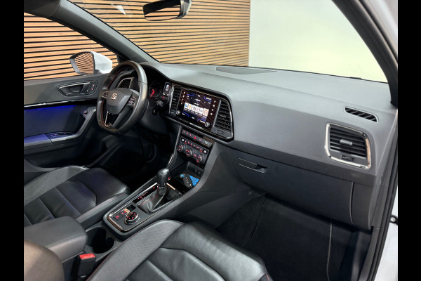 Seat Ateca 2.0 TSI FR 4DRIVE | Pano | Parkeerstuurassistent met Top View | Leder Pakket | Ambient | Exclusive Performance velgen |