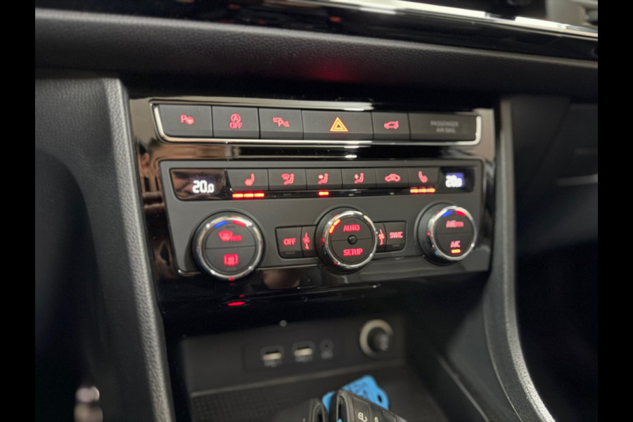 Seat Ateca 2.0 TSI FR 4DRIVE | Pano | Parkeerstuurassistent met Top View | Leder Pakket | Ambient | Exclusive Performance velgen |