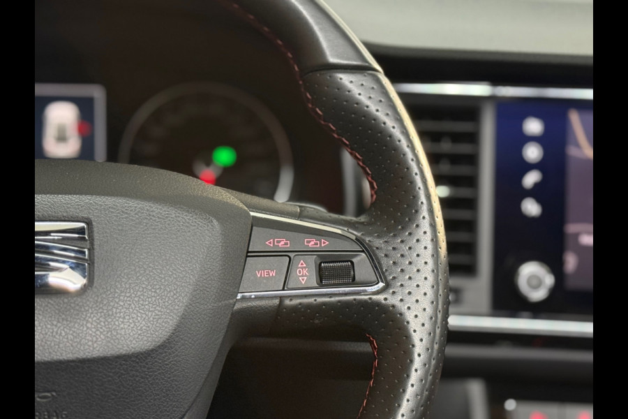 Seat Ateca 2.0 TSI FR 4DRIVE | Pano | Parkeerstuurassistent met Top View | Leder Pakket | Ambient | Exclusive Performance velgen |