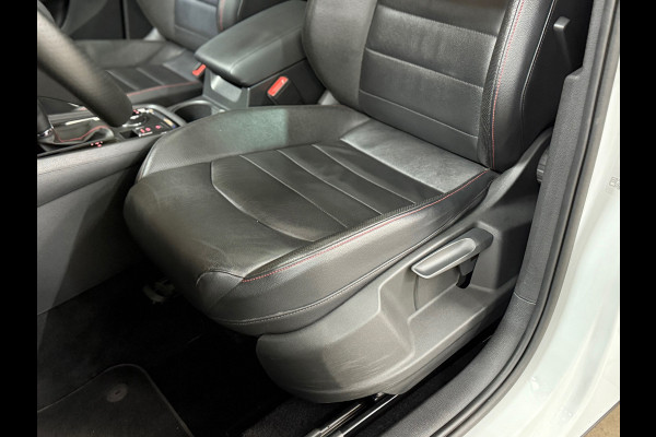 Seat Ateca 2.0 TSI FR 4DRIVE | Pano | Parkeerstuurassistent met Top View | Leder Pakket | Ambient | Exclusive Performance velgen |