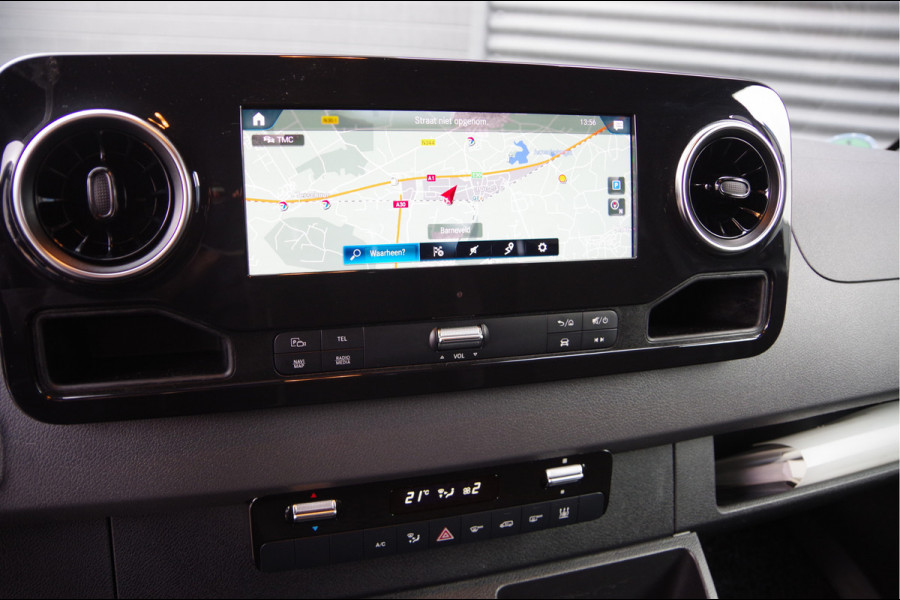 Mercedes-Benz Sprinter 319 3.0 CDI V6 L2H2 AUT. MARGE! LED, 360 CAMERA, TREKHAAK, STANDKACHEL, MBUX 10'', CRUISE, CLIMA, STOELVERWARMING