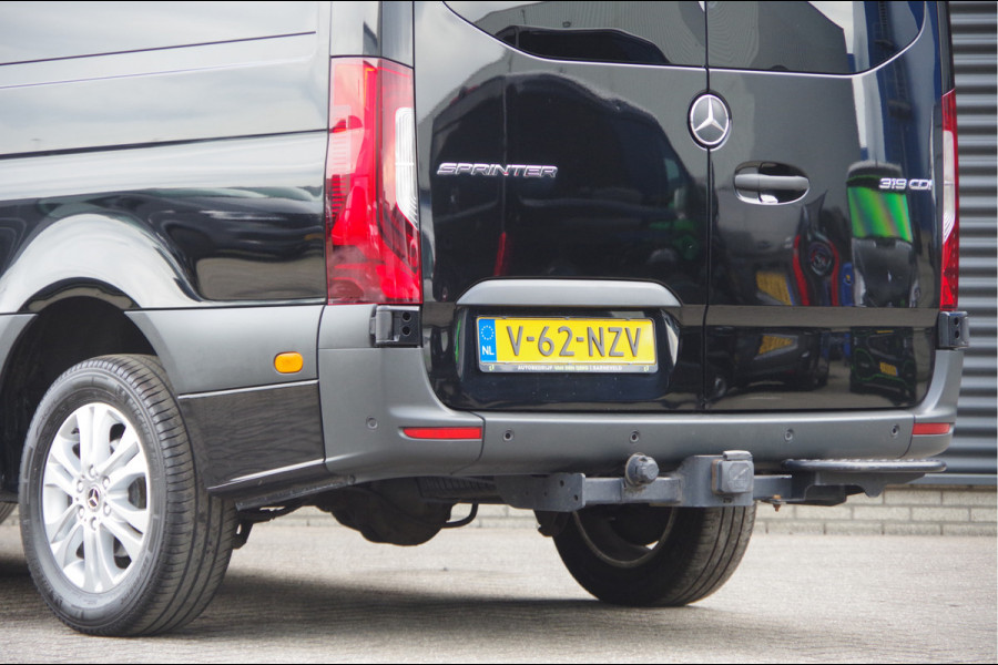 Mercedes-Benz Sprinter 319 3.0 CDI V6 L2H2 AUT. MARGE! LED, 360 CAMERA, TREKHAAK, STANDKACHEL, MBUX 10'', CRUISE, CLIMA, STOELVERWARMING