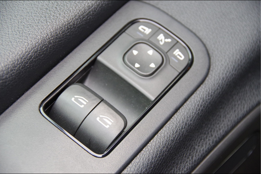Mercedes-Benz Sprinter 319 3.0 CDI V6 L2H2 AUT. MARGE! LED, 360 CAMERA, TREKHAAK, STANDKACHEL, MBUX 10'', CRUISE, CLIMA, STOELVERWARMING