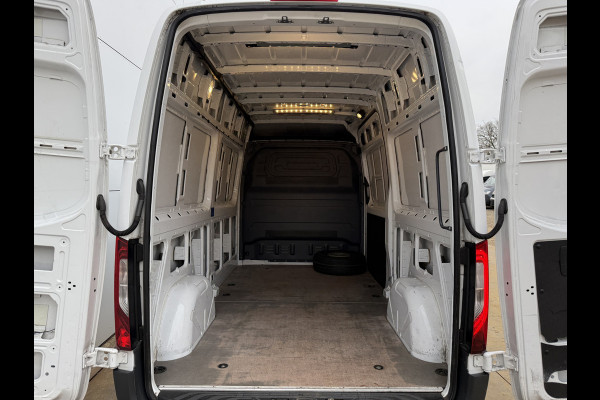 Mercedes-Benz Sprinter 315 1.9 CDI L2H2 LED Climate Control Camera Carplay Cruise Control Trekhaak Parkeersensoren voor achter