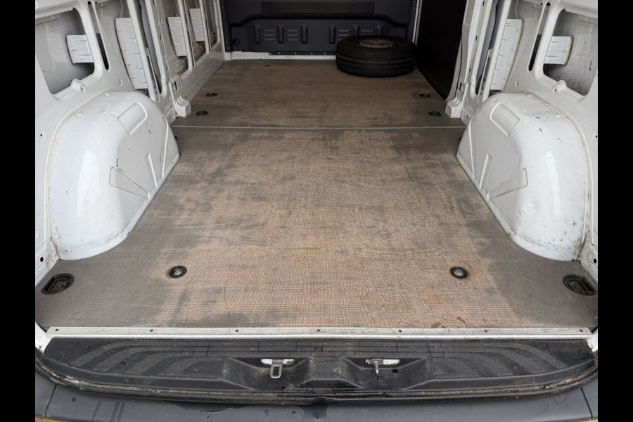 Mercedes-Benz Sprinter 315 1.9 CDI L2H2 LED Climate Control Camera Carplay Cruise Control Trekhaak Parkeersensoren voor achter