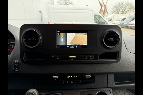 Mercedes-Benz Sprinter 315 1.9 CDI L2H2 LED Climate Control Camera Carplay Cruise Control Trekhaak Parkeersensoren voor achter