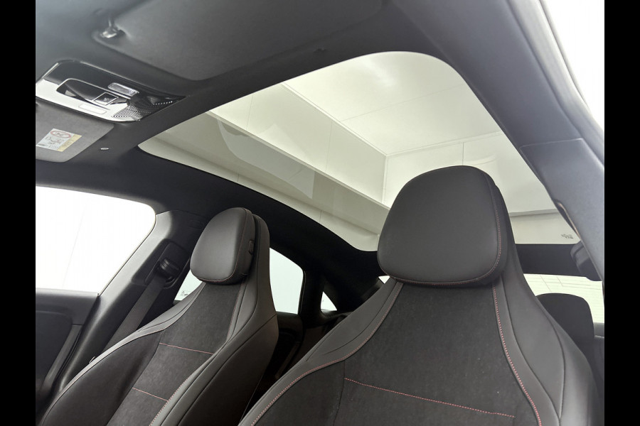 Mercedes-Benz CLA-Klasse 250+ Launch Edition 85 kWh | Warmtepomp | Memorypakket | Nightpakket | Smartphone integratie | Multibeam LED | Antidiefstal pakket URBAN GUARD | 19 inch AMG velgen | Sierdelen aluminium |
