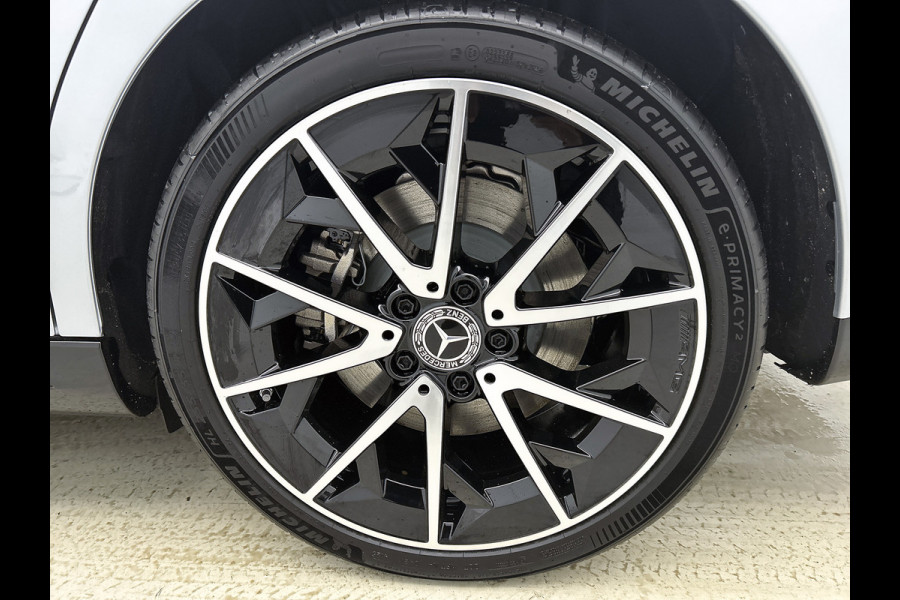 Mercedes-Benz CLA-Klasse 250+ Launch Edition 85 kWh | Warmtepomp | Memorypakket | Nightpakket | Smartphone integratie | Multibeam LED | Antidiefstal pakket URBAN GUARD | 19 inch AMG velgen | Sierdelen aluminium |