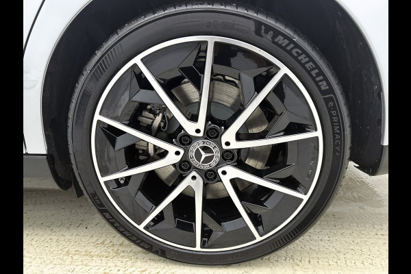 Mercedes-Benz CLA-Klasse 250+ Launch Edition 85 kWh | Warmtepomp | Memorypakket | Nightpakket | Smartphone integratie | Multibeam LED | Antidiefstal pakket URBAN GUARD | 19 inch AMG velgen | Sierdelen aluminium |