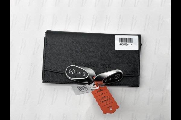 Mercedes-Benz CLA-Klasse 250+ Launch Edition 85 kWh | Warmtepomp | Memorypakket | Nightpakket | Smartphone integratie | Multibeam LED | Antidiefstal pakket URBAN GUARD | 19 inch AMG velgen | Sierdelen aluminium |