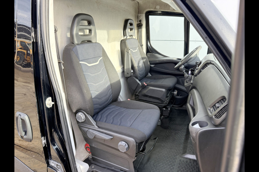 Iveco Daily 35S18 3.0 L2H2 Airco Adaptieve Cruise Control Camera Navigatie Lucht geveerde stoel .