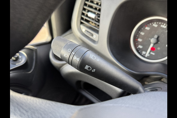 Iveco Daily 35S18 3.0 L2H2 Airco Adaptieve Cruise Control Camera Navigatie Lucht geveerde stoel .