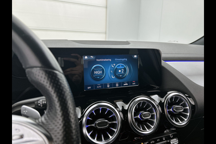 Mercedes-Benz B-Klasse 250 e Hybride Premium Design AMG line / 1/2 Leder / Stoelverwarming / Pdc+Camera / Navigatie / Apk 01-2028