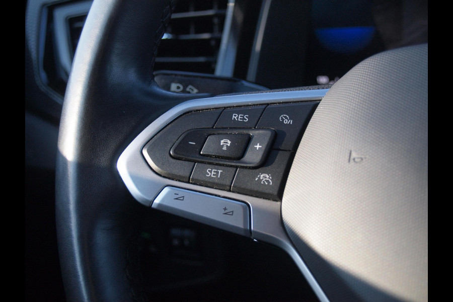 Volkswagen Polo 1.0 TSI Life Business | Apple carplay | Stoelverwarming | Parkeersensoren | Privacy Glas | NL-Auto