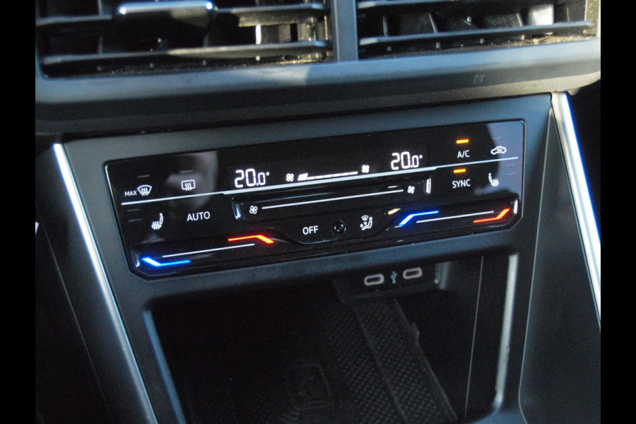 Volkswagen Polo 1.0 TSI Life Business | Apple carplay | Stoelverwarming | Parkeersensoren | Privacy Glas | NL-Auto