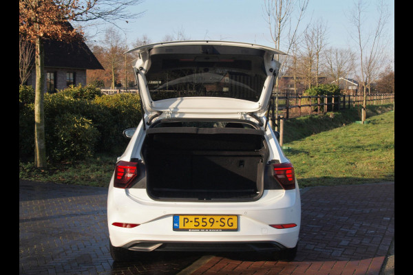 Volkswagen Polo 1.0 TSI Life Business | Apple carplay | Stoelverwarming | Parkeersensoren | Privacy Glas | NL-Auto