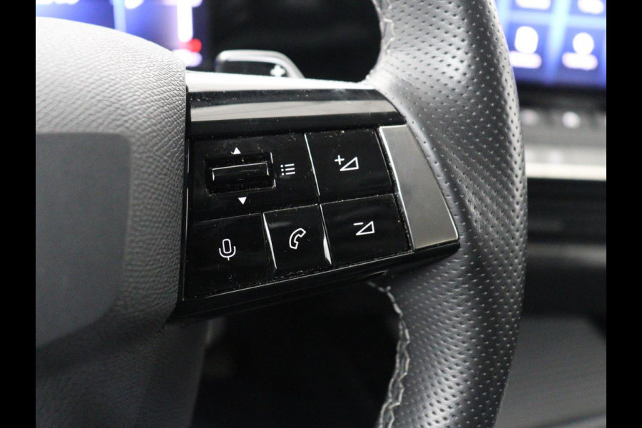 Opel Astra 1.6 Hybrid Business Edition | Stoelverwarming | Adaptive cruise | Camera | Stuurverwarming | Carplay | Navigatie | Full LED | 17'' | Climate control | PHEV | Plug In