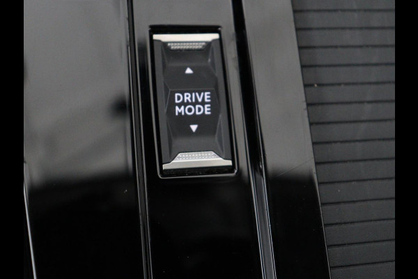 Opel Astra 1.6 Hybrid Business Edition | Stoelverwarming | Adaptive cruise | Camera | Stuurverwarming | Carplay | Navigatie | Full LED | 17'' | Climate control | PHEV | Plug In