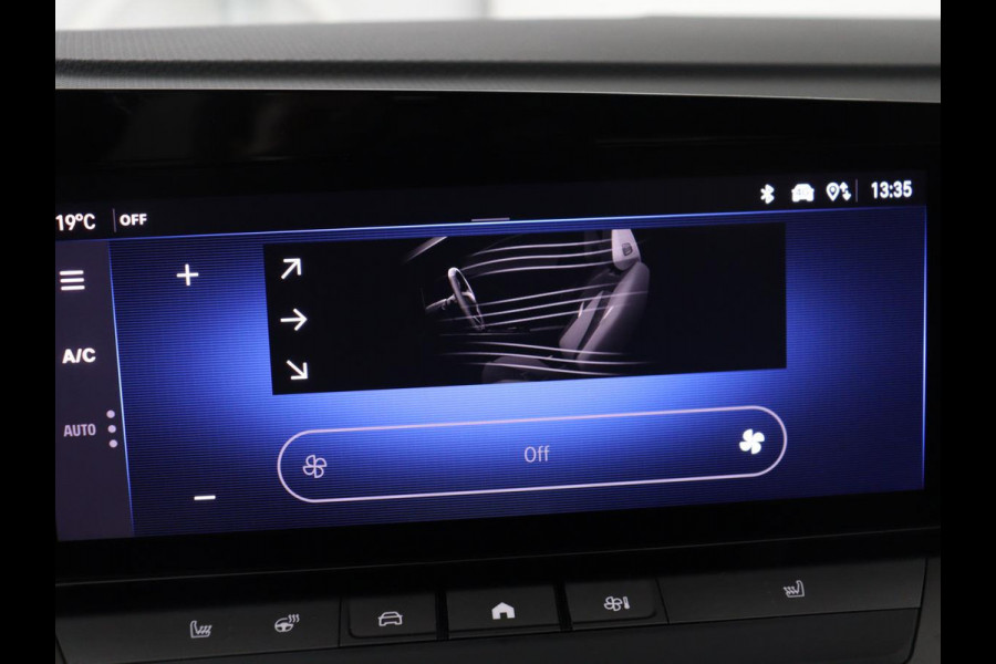 Opel Astra 1.6 Hybrid Business Edition | Stoelverwarming | Adaptive cruise | Camera | Stuurverwarming | Carplay | Navigatie | Full LED | 17'' | Climate control | PHEV | Plug In