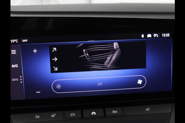 Opel Astra 1.6 Hybrid Business Edition | Stoelverwarming | Adaptive cruise | Camera | Stuurverwarming | Carplay | Navigatie | Full LED | 17'' | Climate control | PHEV | Plug In