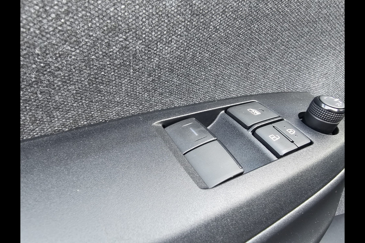 Toyota Yaris 1.5 Hybrid Active | Automaat | Navi | Keyless | Lane Assist | Adaptive Cruise | LMV | Camera |