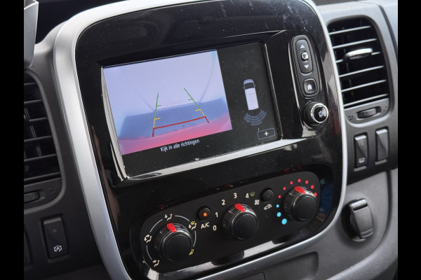 Opel Vivaro D126PK Dubbele Cabine 5-Persoons L2H1 Euro 6 Trekhaak Camera Navi Airco Cruise Control Pdc 1.6CDTI Betonplex Vloer Schuifdeur Achterdeuren Regen-Lichtsensor 1e Eigenaar Origineel Nederlandse Auto Dealeronderhouden 2.000kg trekvermogen